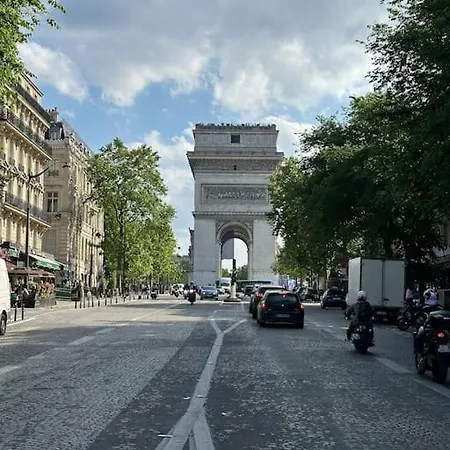Apartamento Place De L'etoile 200 Meters Away! París